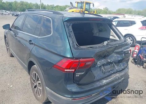 2018 Volkswagen Tiguan 2.0T Se/2.0T Sel z USA, uszkodzony, nr VIN 3VV2B7AX0JM047200